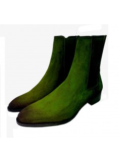 Patine vert japonnais sur boots en daim