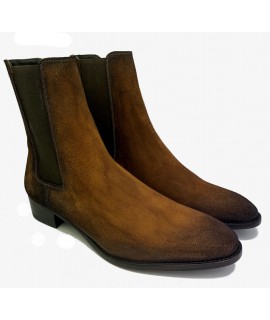 Tobacco brown patina on the Paulus Bolten high Chelsea boots